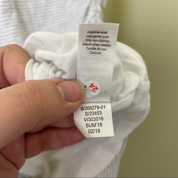 Athleta Carefree Tee Dress White & Grey Stripe Ruched Size Medium Petite - Picture 6 of 11